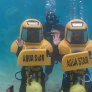 Diving in a personal submarine